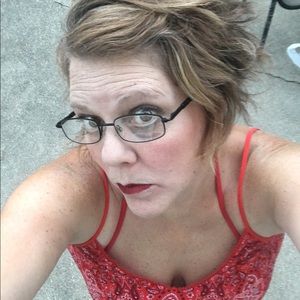 Meet your Posher, Tina